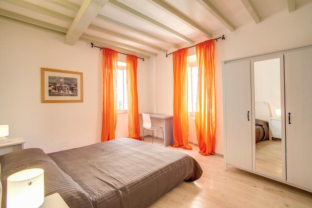 Three Bedroom Apartment Campo Dei Fiori Ρώμη Δωμάτιο φωτογραφία